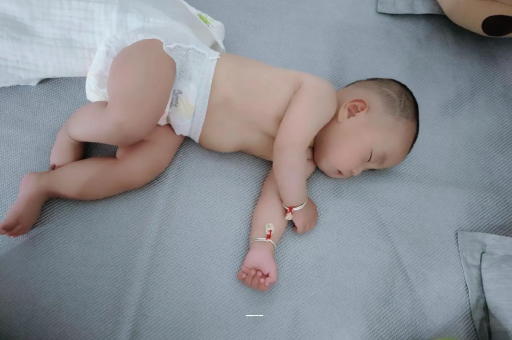保山孕妇肚子一跳一跳